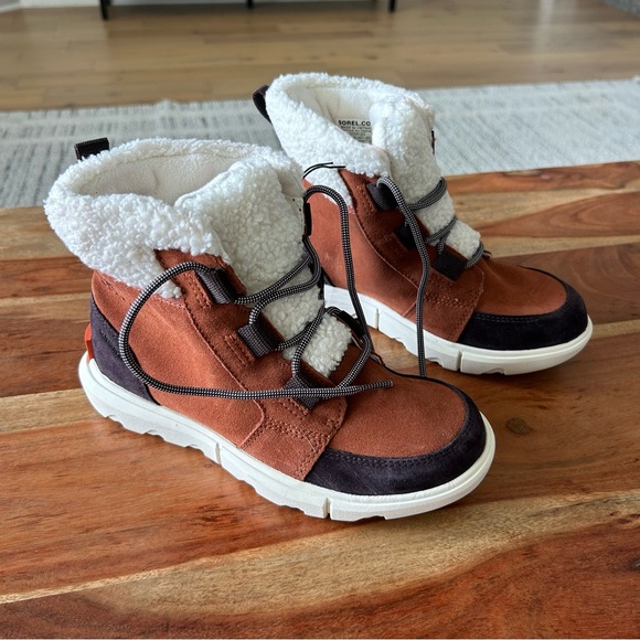 New Sorel Explorer II Carnival Cozy Boots - Picture 2 of 5